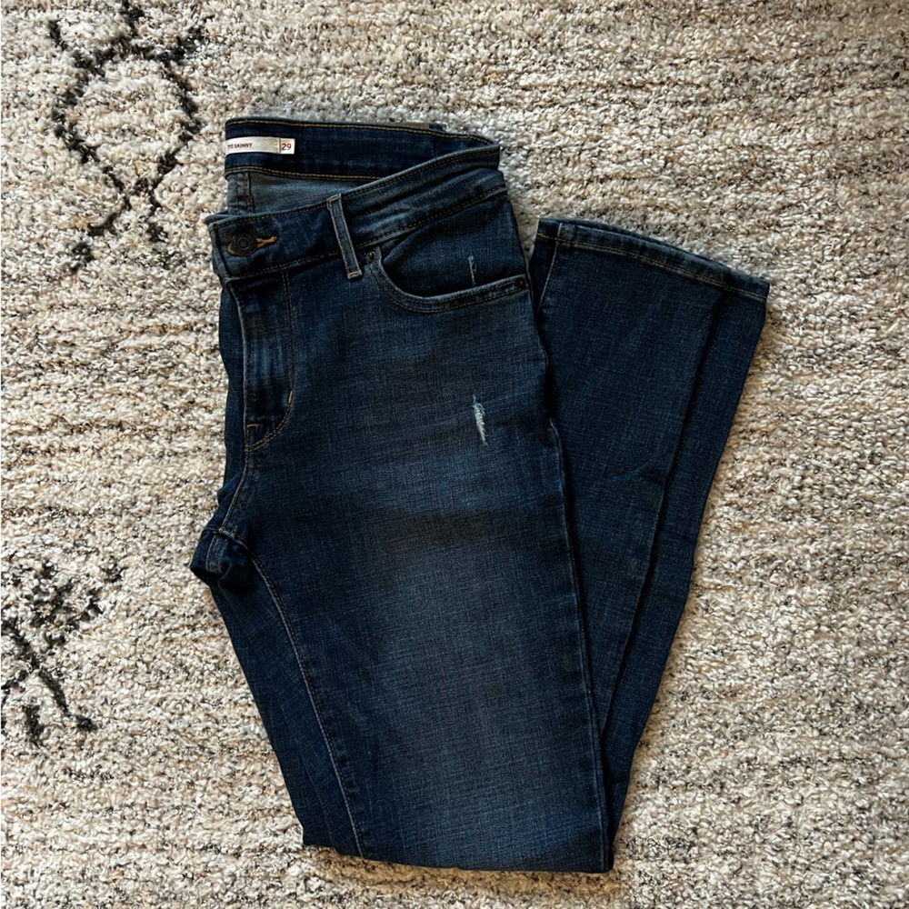 Levi’s 711 Skinny Jeans
